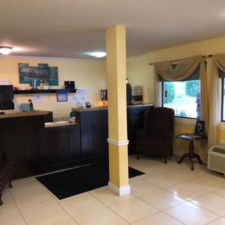 Executive Garden Titusville Hotel المظهر الخارجي الصورة