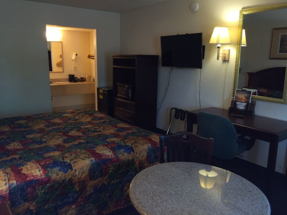 Executive Garden Titusville Hotel المظهر الخارجي الصورة