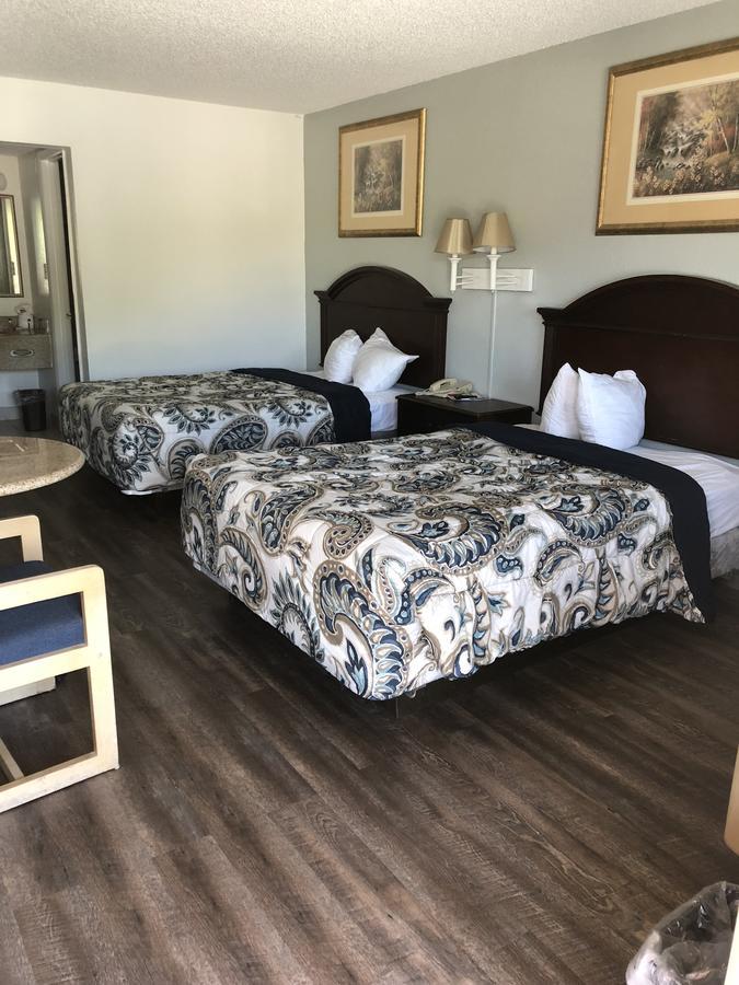 Executive Garden Titusville Hotel المظهر الخارجي الصورة