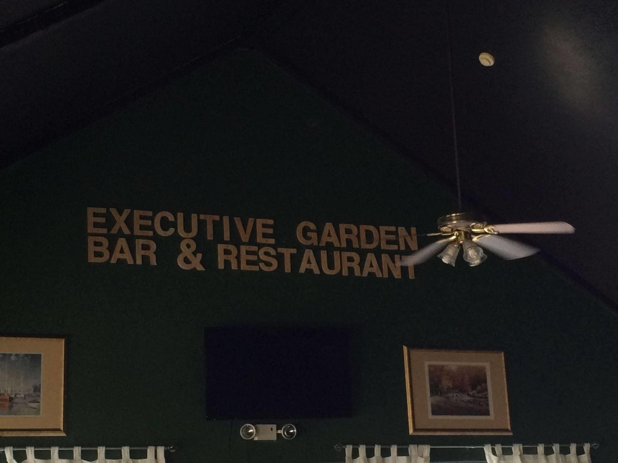 Executive Garden Titusville Hotel المظهر الخارجي الصورة