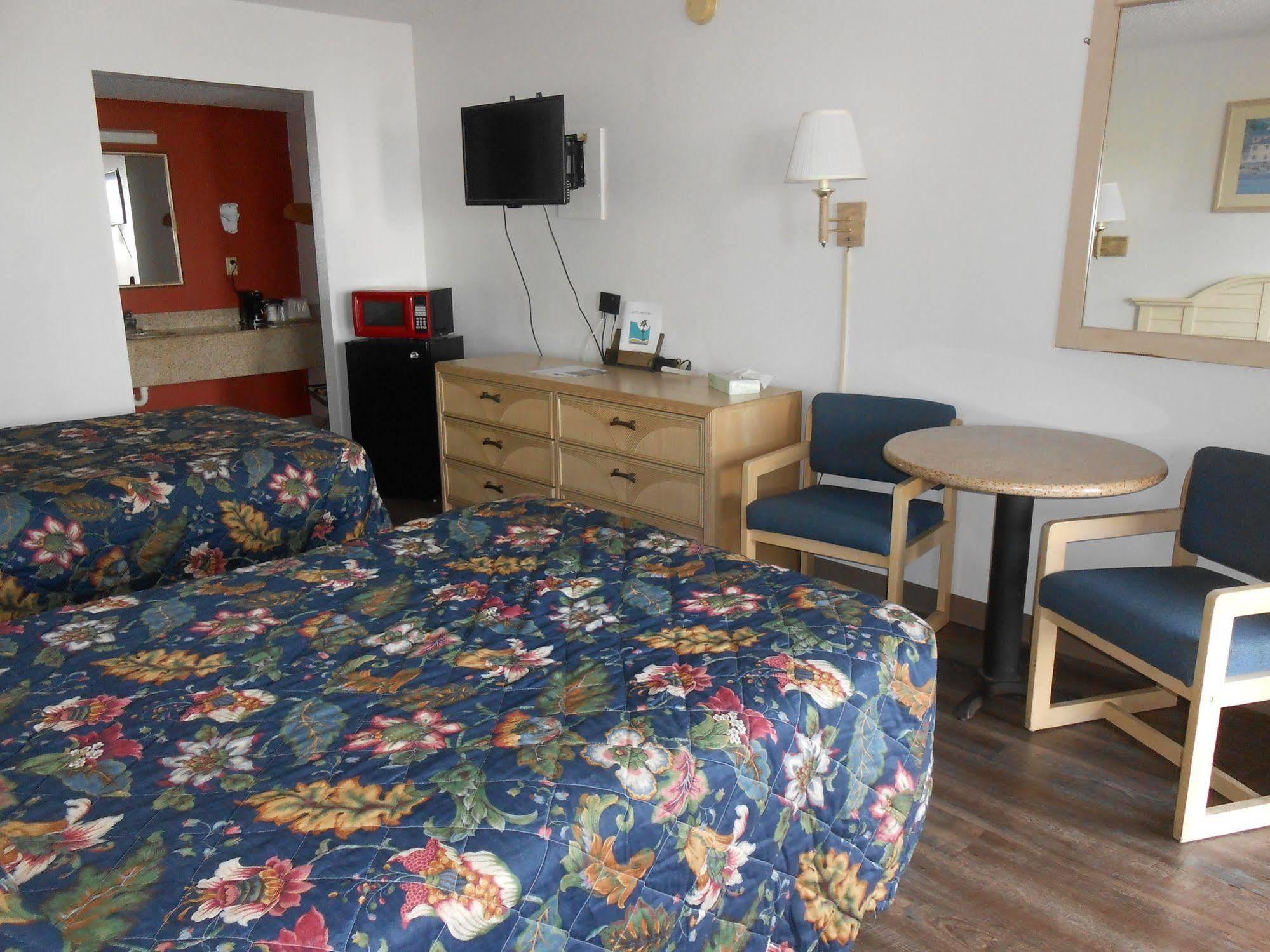 Executive Garden Titusville Hotel المظهر الخارجي الصورة