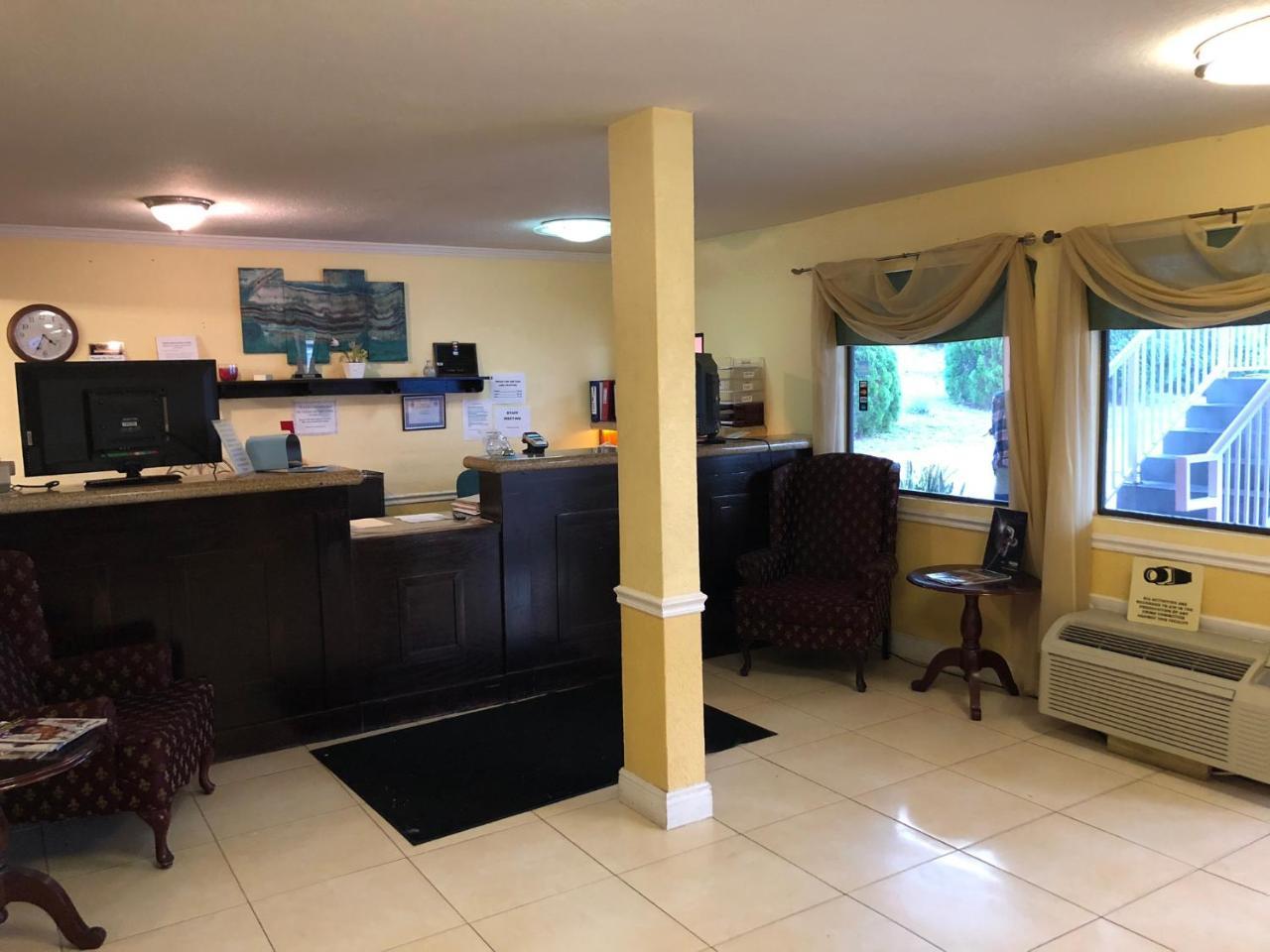 Executive Garden Titusville Hotel المظهر الخارجي الصورة