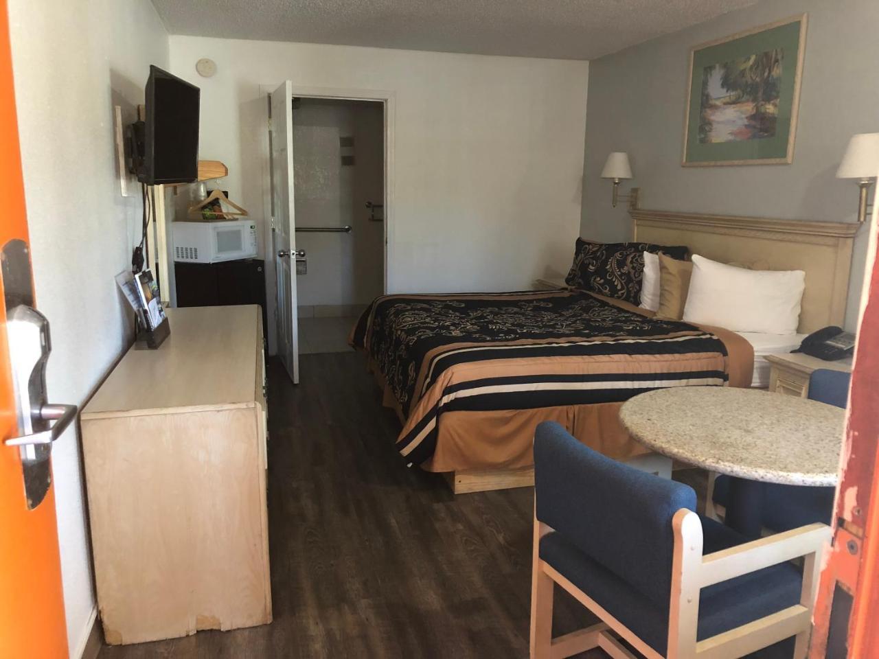 Executive Garden Titusville Hotel المظهر الخارجي الصورة