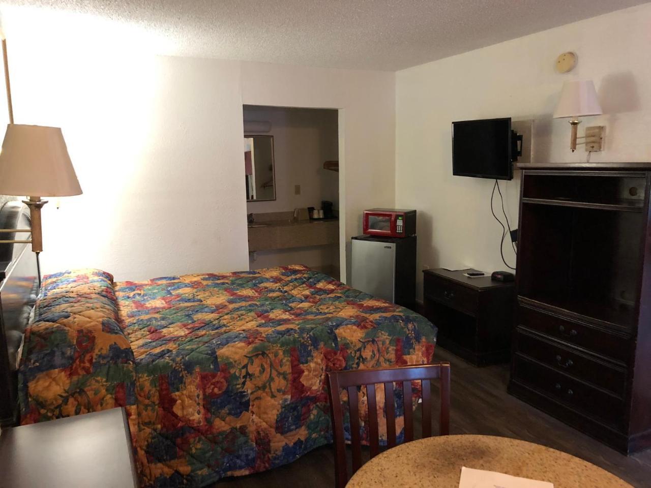 Executive Garden Titusville Hotel المظهر الخارجي الصورة