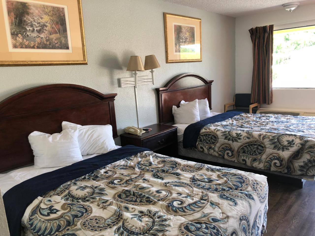 Executive Garden Titusville Hotel المظهر الخارجي الصورة