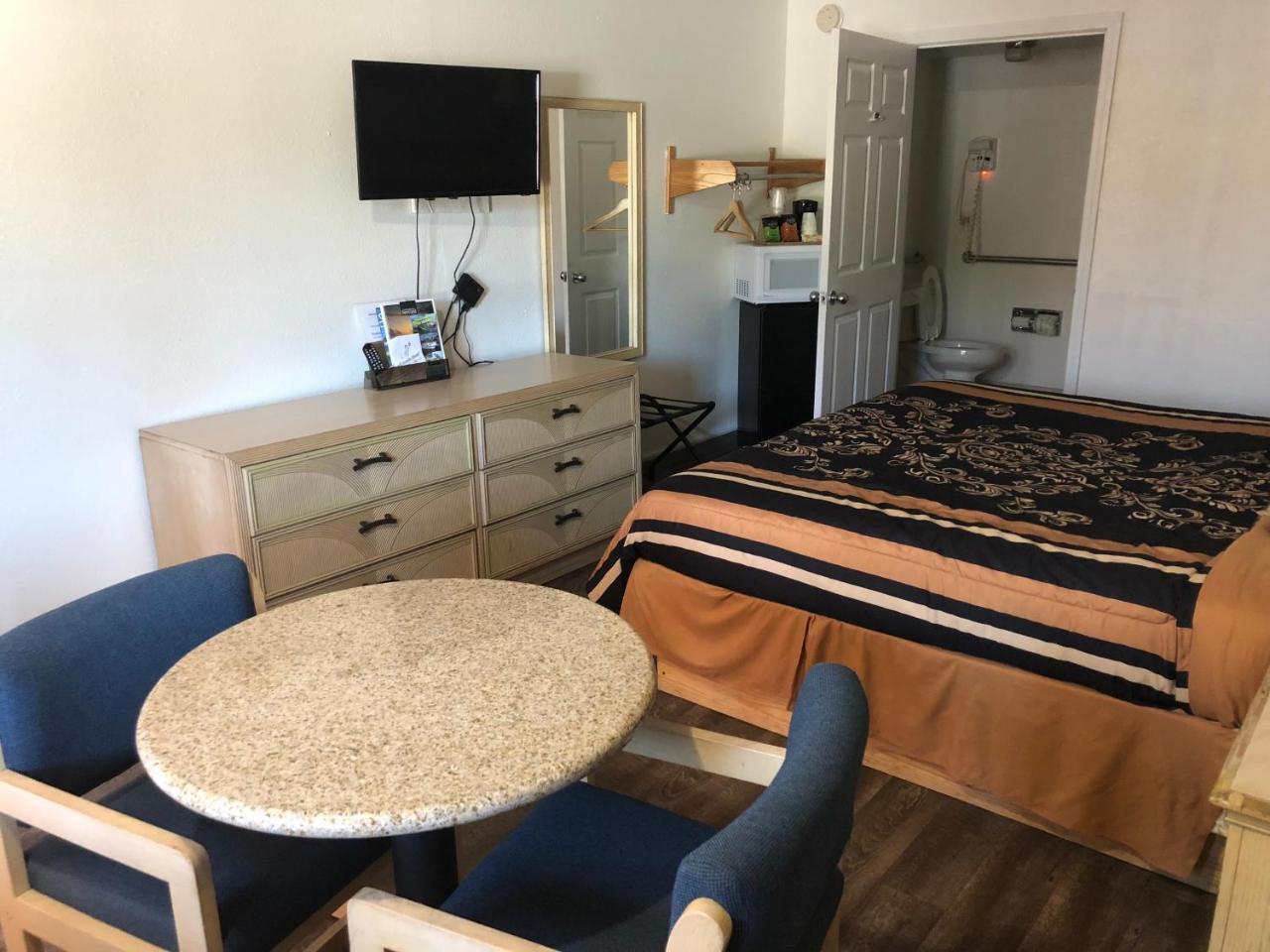 Executive Garden Titusville Hotel المظهر الخارجي الصورة