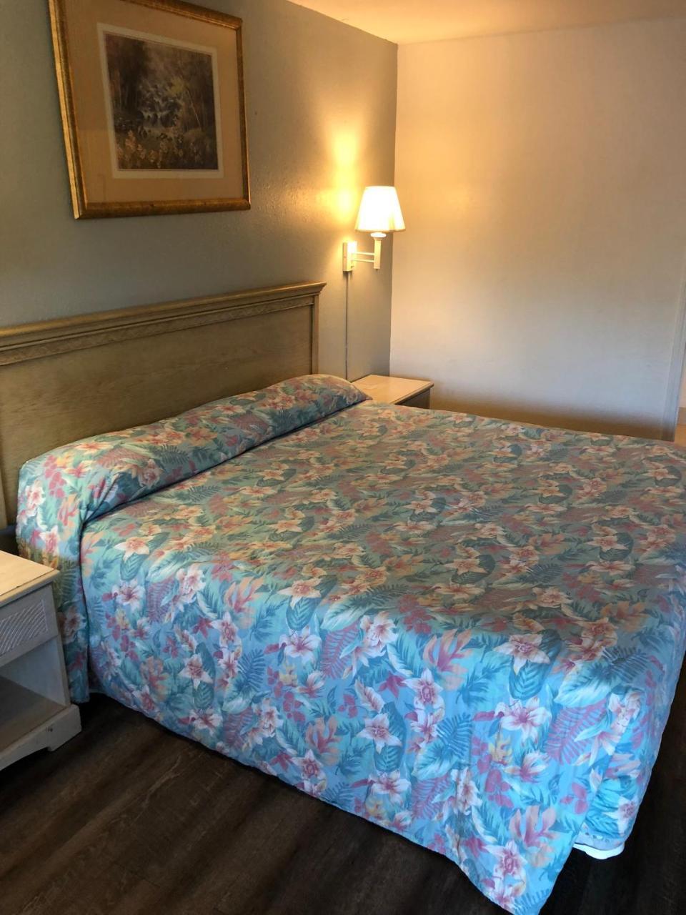 Executive Garden Titusville Hotel المظهر الخارجي الصورة